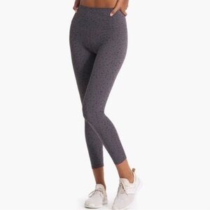 Vuori Studio Printed Legging Women's
Performance Leggings - Size Medium